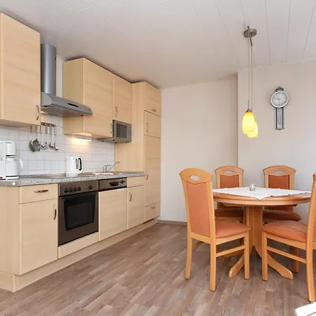 Haus An Der Burg Apartment *